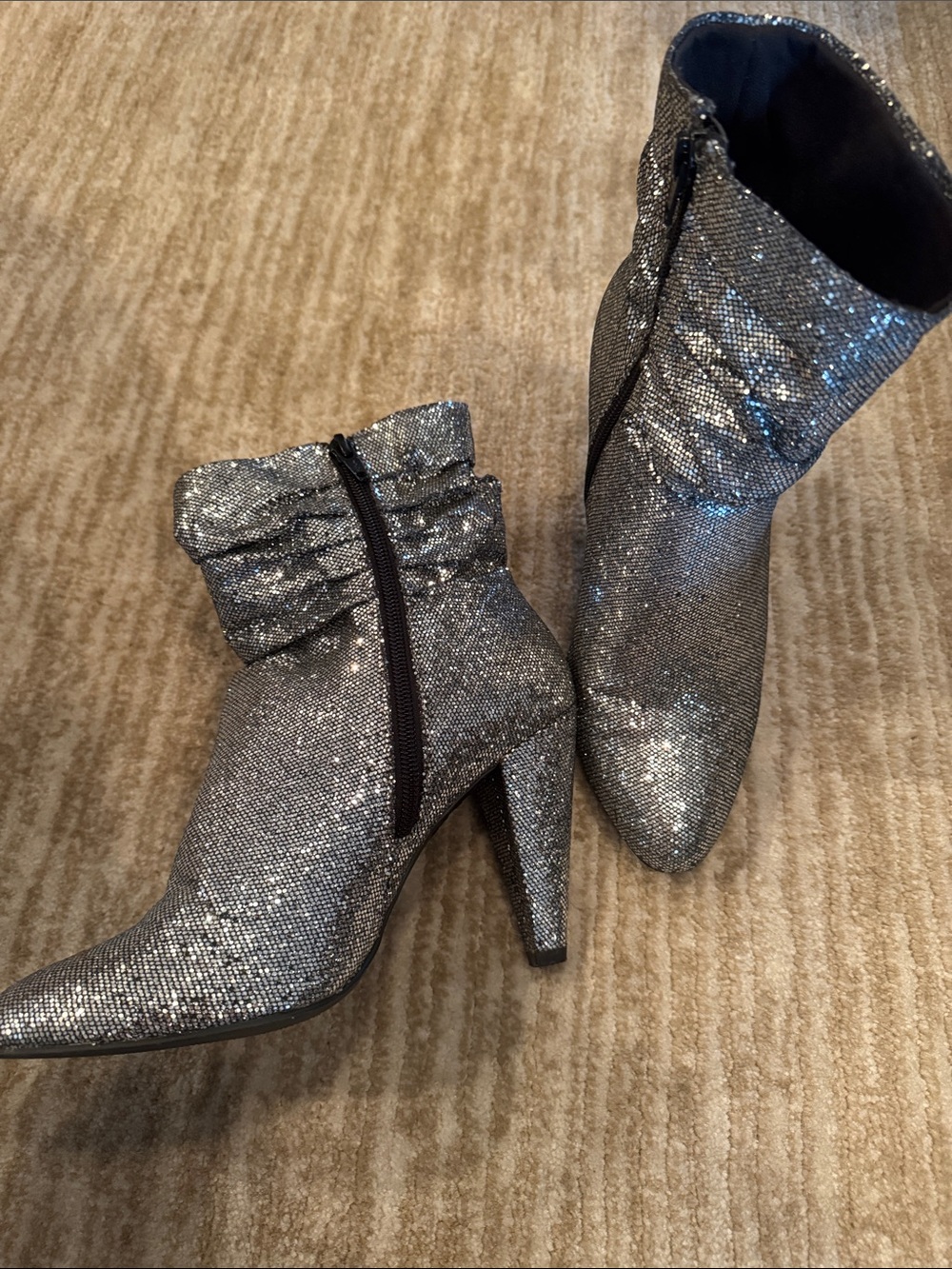 Size 7 ASOS Silver Glitter Slouch Ankle Boots - Picture 2 of 2